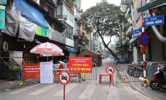 Ca mắc COVID-19 tăng mạnh, 74 xã phường ở Hà Nội thành 