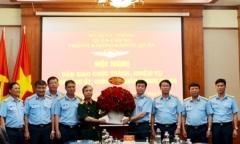 Bàn giao chức trách, nhiệm vụ Bí thư Đảng ủy, Chính ủy Quân chủng Phòng không - Không quân