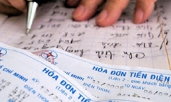 TP.HCM: Hóa đơn tiền điện cao gấp đôi gấp 3, ngành điện nói gì?
