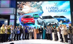 Sau những động thái của VinFast tại Indonesia, cổ phiếu VIC tăng mạnh đẩy vốn hóa Vingroup vượt Hòa Phát
