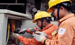 Người dân phản ánh lượng điện tiêu thụ tăng bất thường, EVNHANOI nói sẽ đến tận nhà kiểm tra công tơ