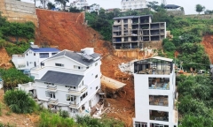 Vụ sạt lở đất, 2 vợ chồng tử vong ở Đà Lạt: Khởi tố 3 cán bộ