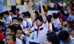 Hôm nay (24/10), nhiều trường ở TP.HCM lùi giờ vào học