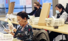 Bầu cử giữa nhiệm kỳ Mỹ 2022: Đảng Dân chủ lật ngược kết quả tại bang Massachusetts 
