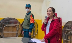 Vụ trường học bị 