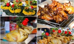 Sát ngày Rằm tháng Chạp, gà ngậm hoa hồng tăng giá