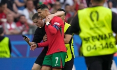 Ronaldo liên tục bị quấy rối trong trận đấu, UEFA yêu cầu tăng lực lượng an ninh