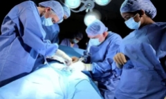 Định mệnh nghiệt ngã từ sai sót y khoa Đông-Tây: Bác sĩ phẫu thuật nhầm gan với thận, bệnh nhân tử vong trên bàn mổ