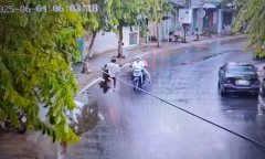Vụ xe máy tông vào tường, 2 sinh viên người Ấn Độ thương vong ở Cần Thơ: Camera ghi lại khoảnh khắc thương tâm