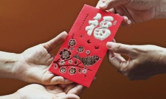 Mẹ chồng tương lai lì xì gần 30 triệu, thái độ của cô gái khiến cộng động mạng phẫn nộ