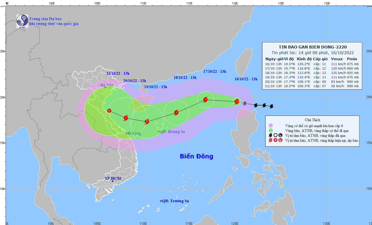 Bão Nesat tiến nhanh vào Biển Đông, có khả năng mạnh thêm
