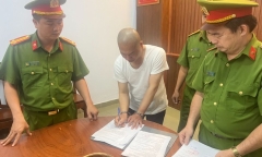Tin tức pháp luật mới nhất ngày 7/12: Cạo đầu rồi tự xưng “Thích Tâm Phúc”, sư giả bị bắt vì lừa đảo