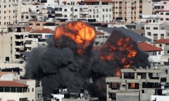 Israel không kích nhà riêng của thủ lĩnh Hamas
