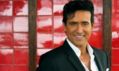 Danh ca nhóm Il Divo từng nhiễm