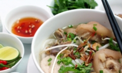 Cách làm món bánh canh giò heo đậm đà hương vị đúng chuẩn nhà hàng 5 sao