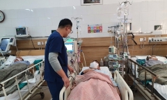 Mua cồn y tế để uống, người đàn ông nghiện rượu phải lọc máu cấp cứu