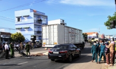 Tin tức tai nạn giao thông ngày 1/7/2021: Đôi vợ chồng chết thảm sau va chạm xe tải