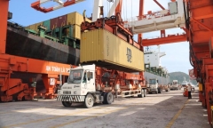 Siết chặt kiểm soát tải trọng phương tiện tại các cảng biển