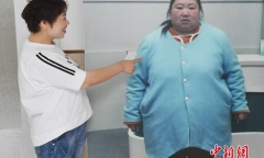 Bị chồng bỏ, bà mẹ đơn thân quyết tâm 