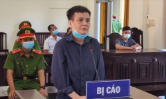 Mâu thuẫn trong lúc nhậu, người phụ nữ đâm chết hàng xóm