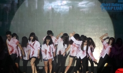 Nhộn nhịp mua sắm tại phố Hàng Mã trước thềm Halloween