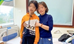 Nỗ lực cứu sống bé trai 12 tuổi bị ngừng tim sau pha bắt bóng