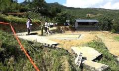 Sập tường bể chứa nước ở Lào Cai, 2 người tử vong, 2 trẻ nhỏ nguy kịch