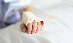Phát hiện một bé gái mắc viêm não do cúm gia cầm H5N1 hiếm gặp