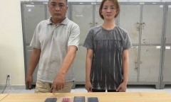 Tạm giữ hai đối tượng dàn cảnh mua điện thoại để chiếm đoạt