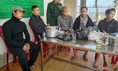 Tàu cá gặp nạn trên biển, 5 người được cứu, 1 người mất tích