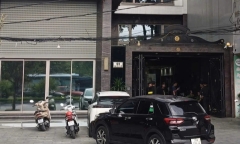 Clip: Cảnh sát khám xét nhà đại ca giang hồ 