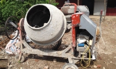 Kích hoạt báo động đỏ cứu bé 7 tuổi bị máy trộn bê tông làm dập nát cánh tay trái 
