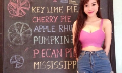 Elly Trần khoe dáng đồng hồ cát với short jean, croptop