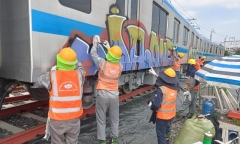 Vụ vẽ bậy trên tàu metro số 1 ở TP.HCM: Công an vào cuộc điều tra