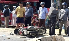 Tin tức tai nạn giao thông mới nhất ngày 22/3: Ô tô va chạm với xe máy trên QL10, một người tử vong