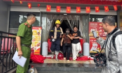 Cháy siêu thị mini ở Hà Nội, 4 người được cứu thoát trong khoảng 30 phút