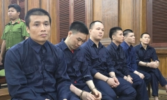 Giám đốc chỉ đạo đàn em gọi điện thoại giả giọng 