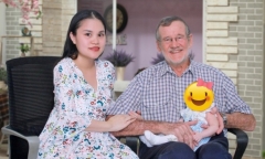 Chuyện tình của cô gái 8X và ông lão Úc U80, phải nói dối là