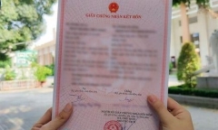 Vụ em gái mượn tên để đăng ký kết hôn, người chị bỗng có