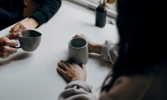 Hẹn hò với bạn gái quen qua mạng, chàng trai vội báo cảnh sát vì lý do