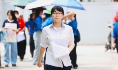 Bức tranh tuyển sinh 2026: Điểm chuẩn khối STEM dự báo tăng mạnh, trường tốp dưới đối diện nguy cơ  "trắng " sinh viên