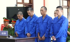 Tuyên án 5 người làm lễ 