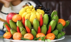 Đĩa trái cây đặt bên trái hay bên phải bàn thờ