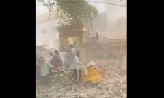 Clip: Hiện trường thánh đường ở Myanmar đổ sập, ít nhất 20 người thiệt mạng