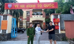 Tin thời sự hôm nay (11/7): Người đàn ông nhận lại 50 triệu đồng đánh rơi