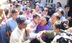 Người chỉ đạo truy tìm thủ phạm vụ án oan bật khóc trước hoàn cảnh ông Chấn