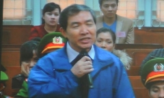 Dương Chí Dũng đọc thơ, chúc sinh nhật vợ tại tòa