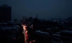 Tình hình Ukraine: Thị trưởng Kiev khuyến cáo người dân tích trữ lương thực 