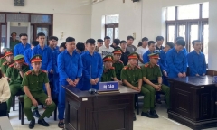Vụ 2 nhóm thanh niên hỗn chiến, 2 người tử vong: Mức án của 25 bị cáo ra sao?