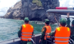 Cứu thành công 7 ngư dân gặp nạn trên biển Quảng Ninh
